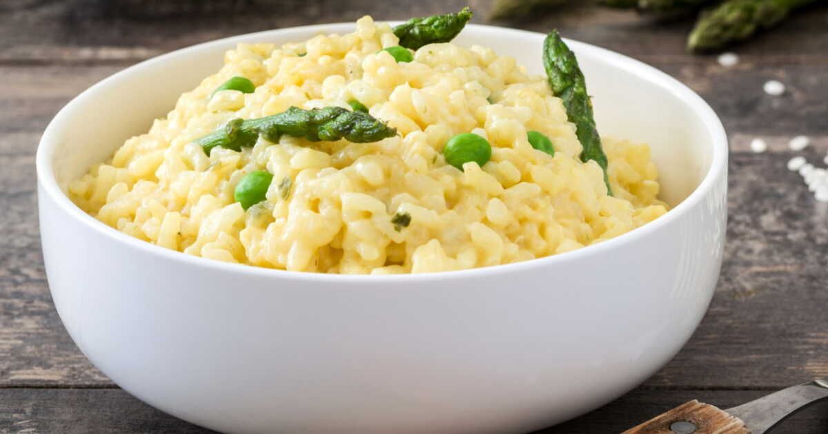 Un risotto aux asperges qui célèbre le printemps