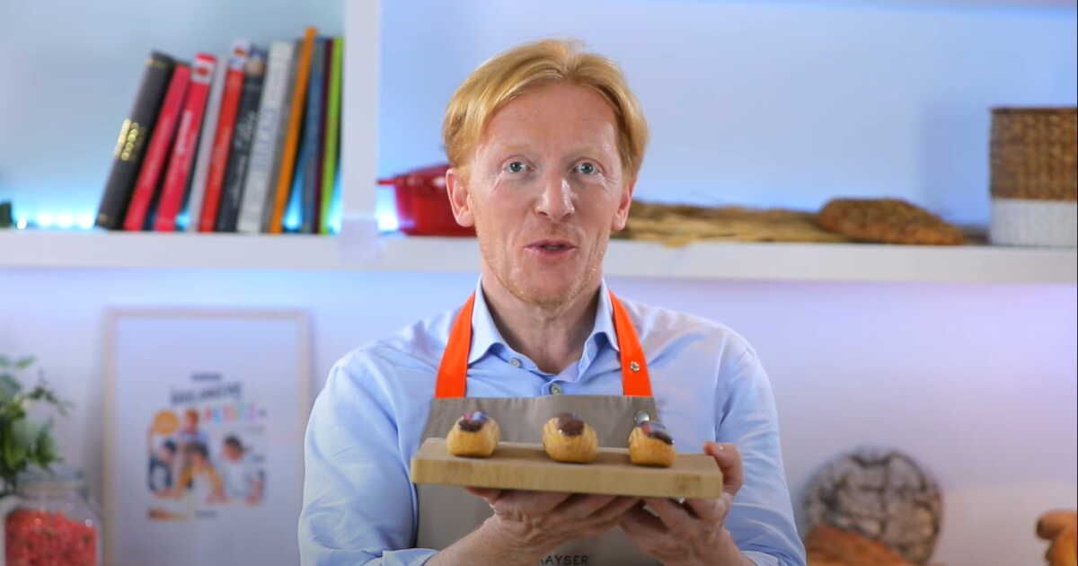 Délicieux éclairs au chocolat : la recette inratable d'Éric Kayser