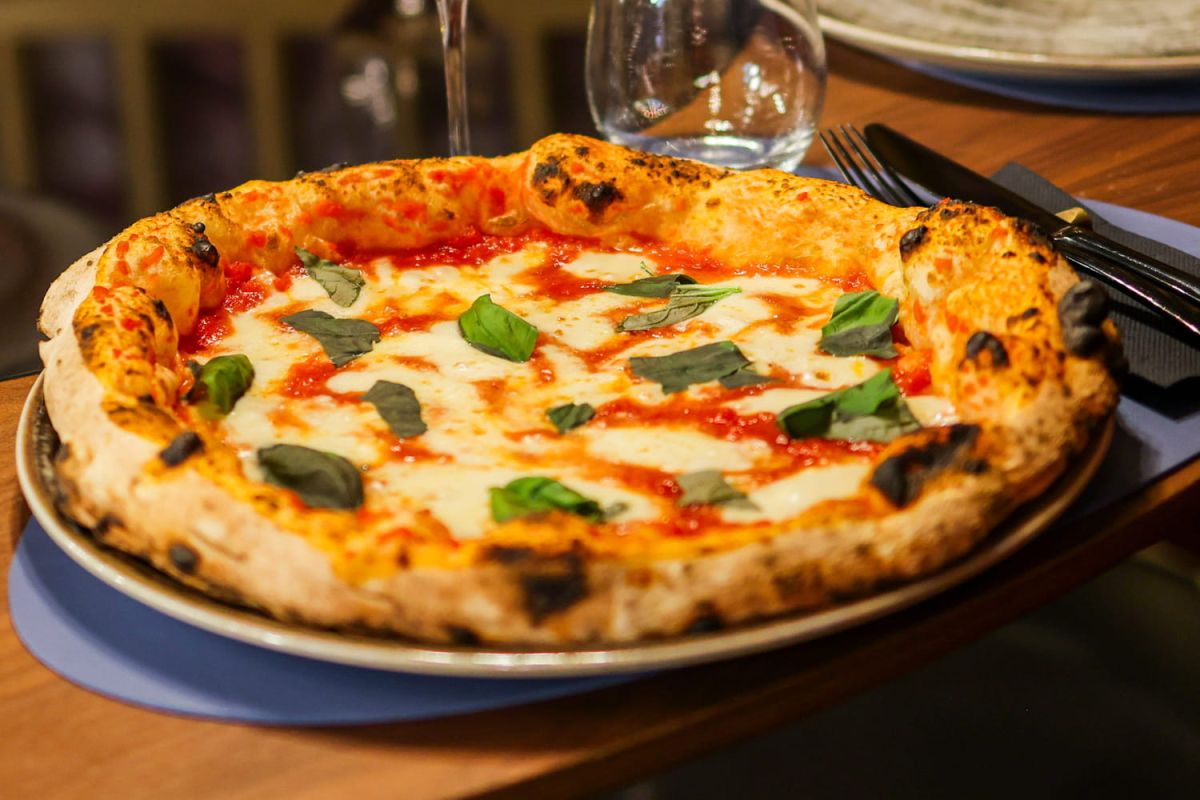 Un voyage culinaire à Naples au cœur de Paris