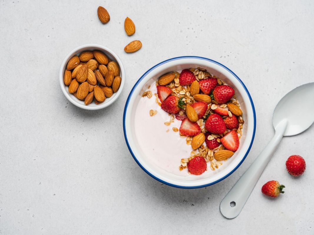 Des petits-déjeuners sans sucre : 5 aliments à adopter selon un médecin