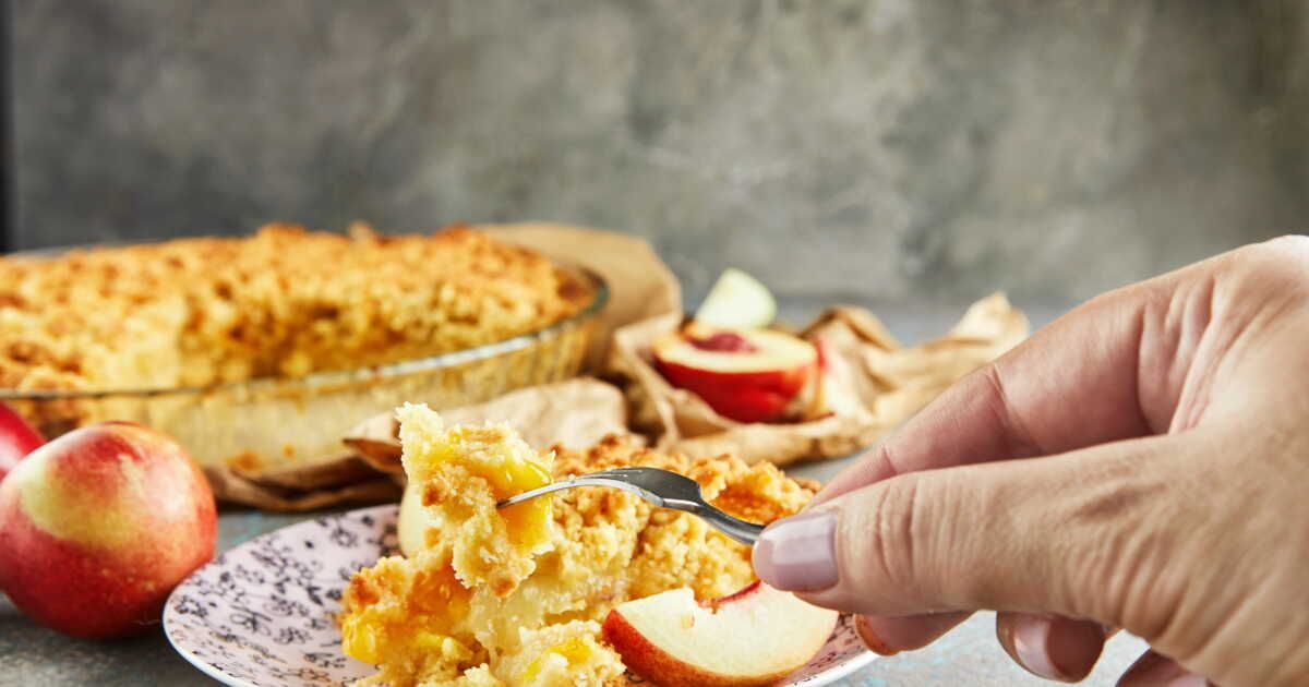 Quatre recettes irrésistibles de crumble aux pêches
