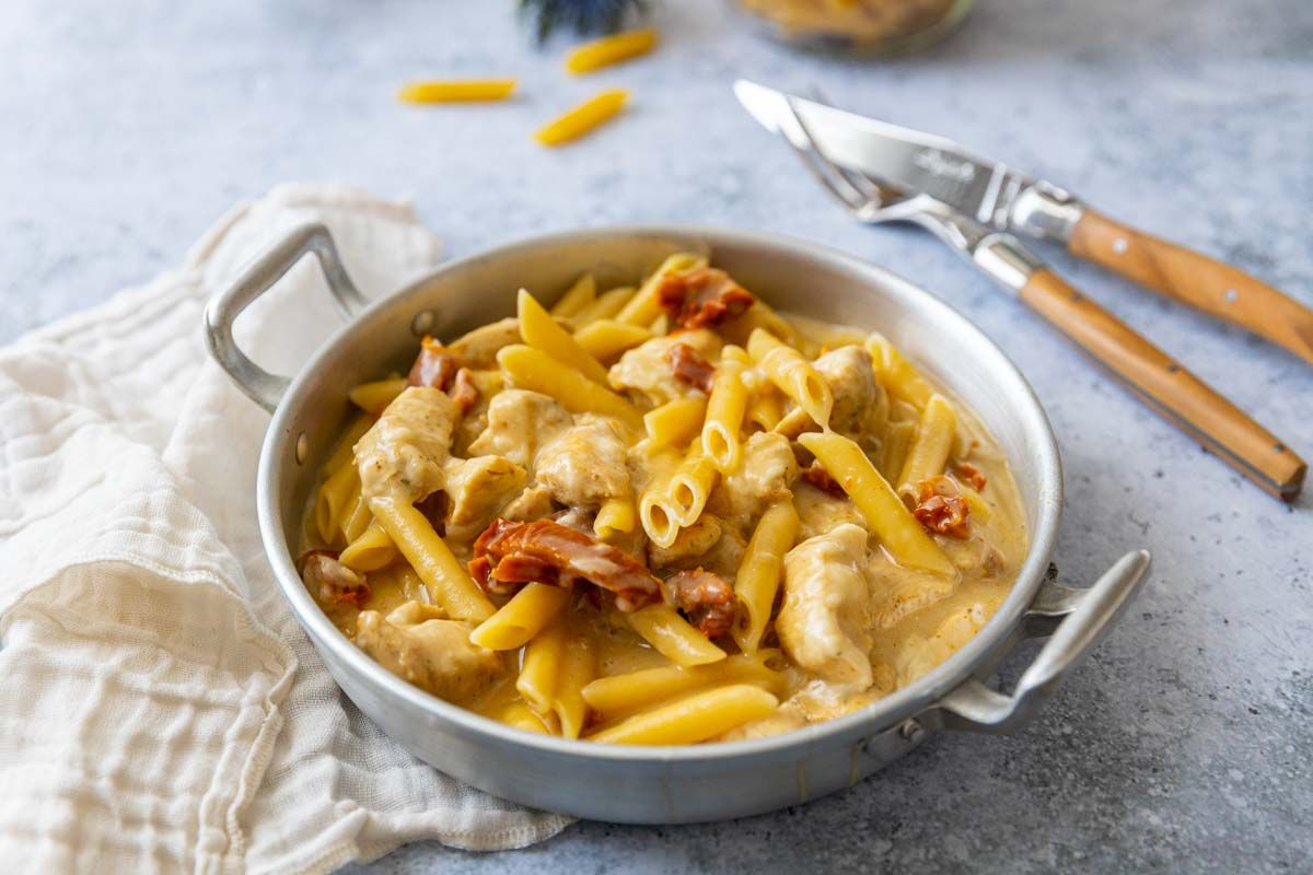 Une délicieuse version estivale du poulet façon mac & cheese