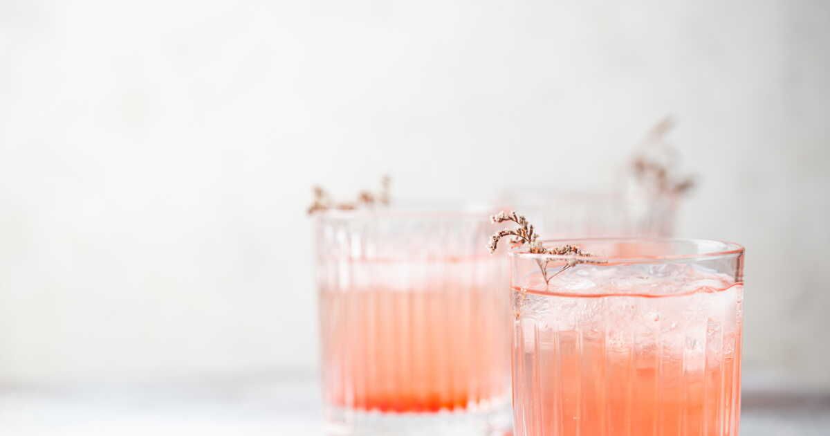 Célébrez l'amour avec ces 5 cocktails irrésistibles