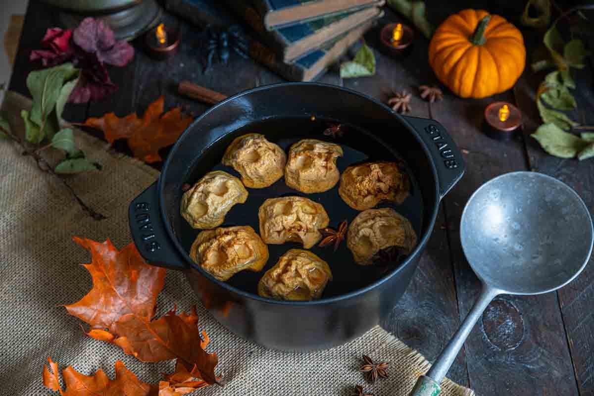 les délices terrifiants du jus de pomme chaud pour halloween