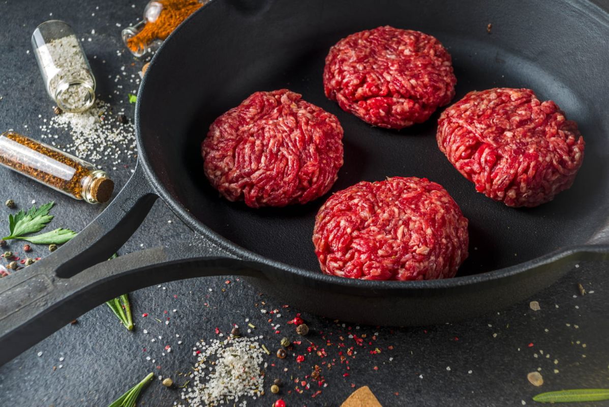 Maîtriser la cuisson du steak haché : astuces et conseils incontournables