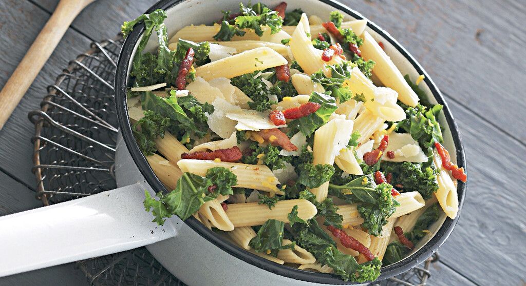 Penne rigate aux lardons et chou kale