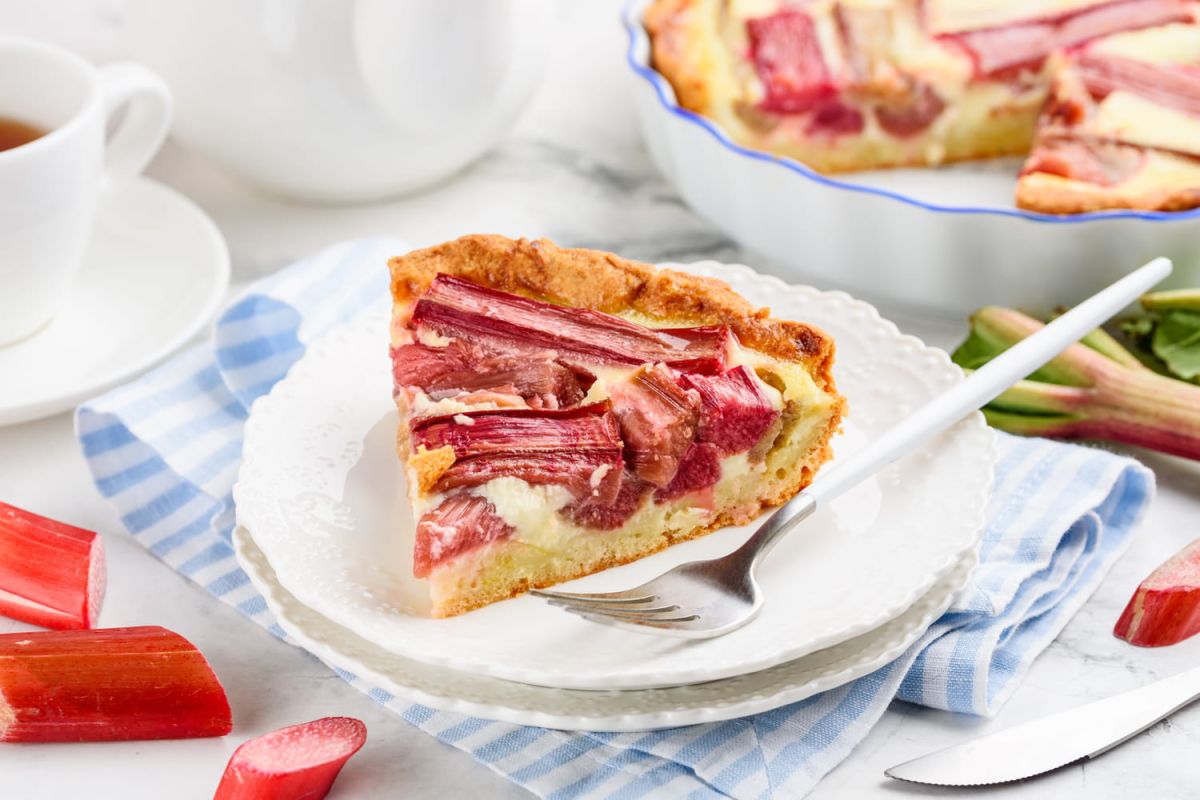 Évitez les tartes détrempées : le secret pour réussir votre rhubarbe