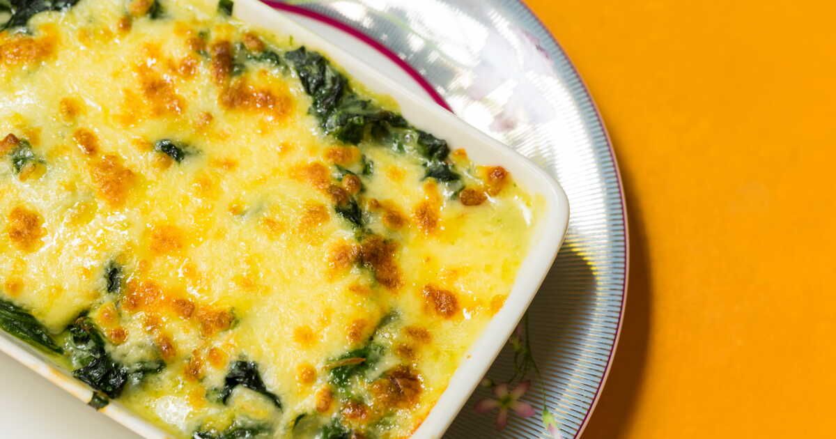 Oubliez les gratins classiques : découvrez le gratin d'épinards croustillant