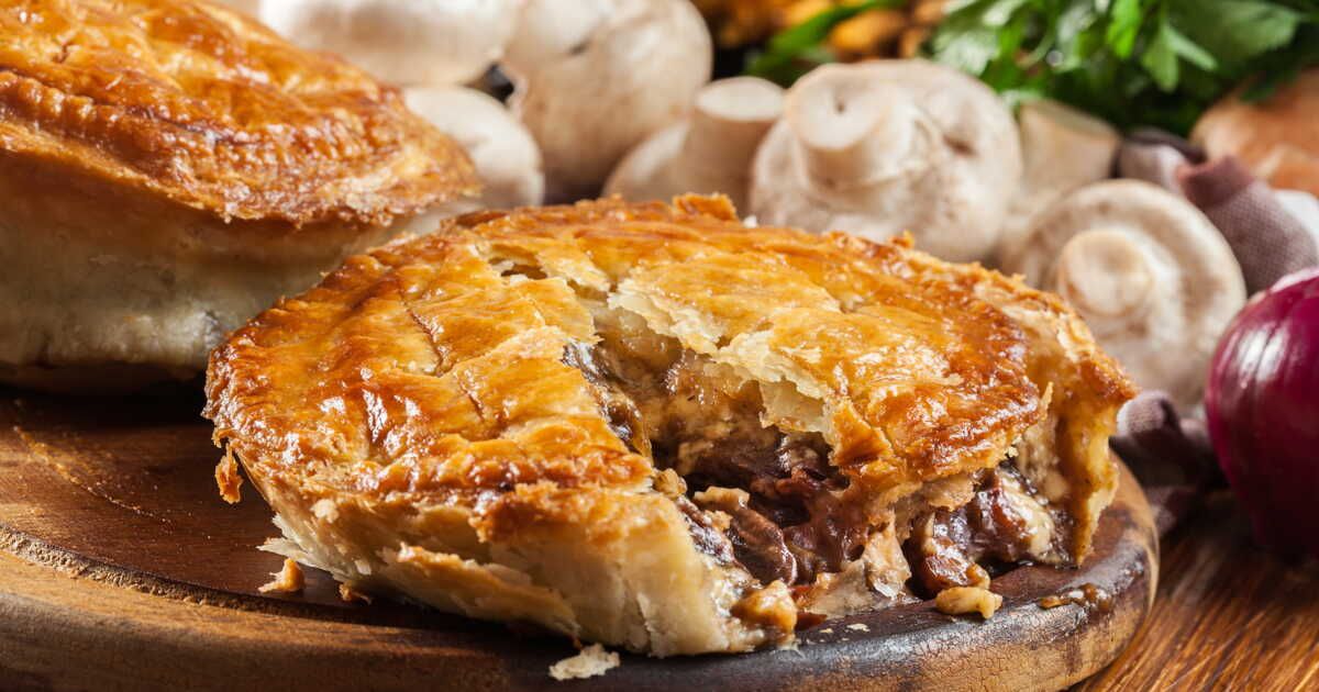 Un plat réconfortant pour l'automne : la tourte au poulet et champignons