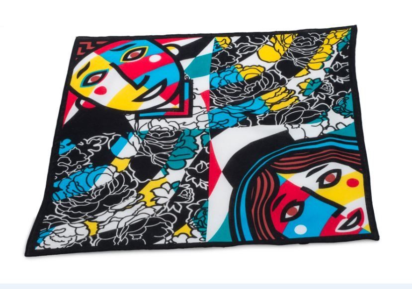 Gagnez un foulard en savourant des chocolats délicieux