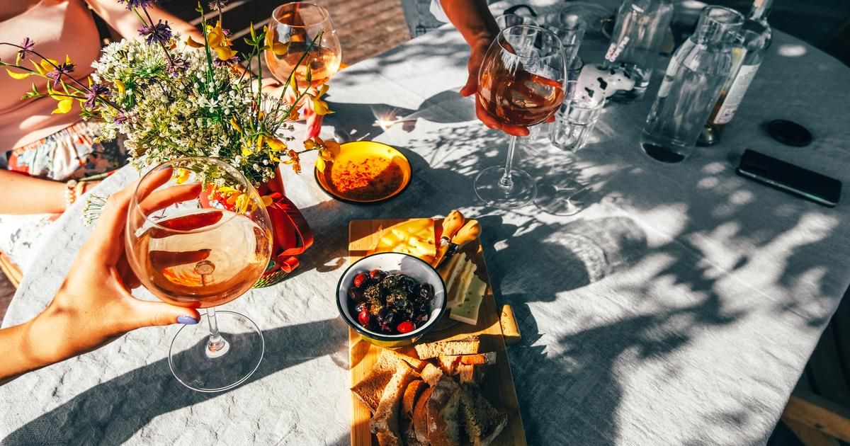 des apéritifs d'été légers : 7 conseils pour faire le plein de saveurs